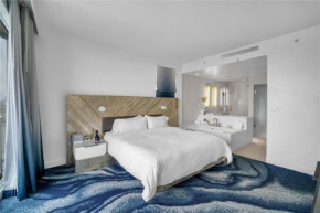 Elegant 1BR Retreat with 5 Star Amenities and Stunning Views